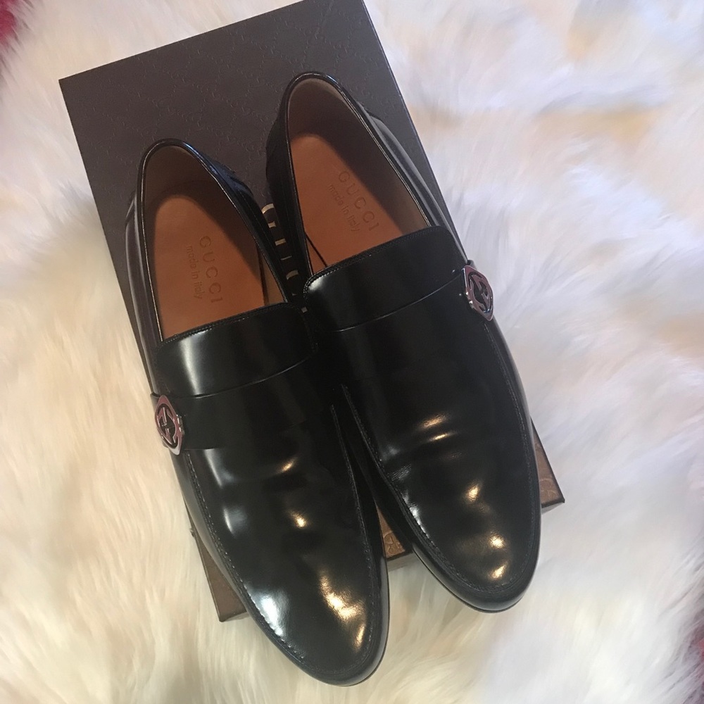 Gucci Nero Loafers